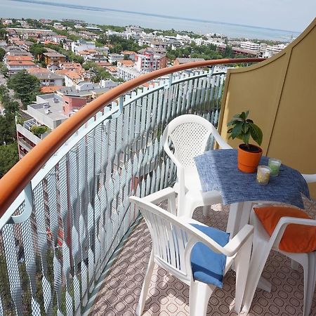 Appartamenti La Torre Lignano Sabbiadoro Eksteriør bilde