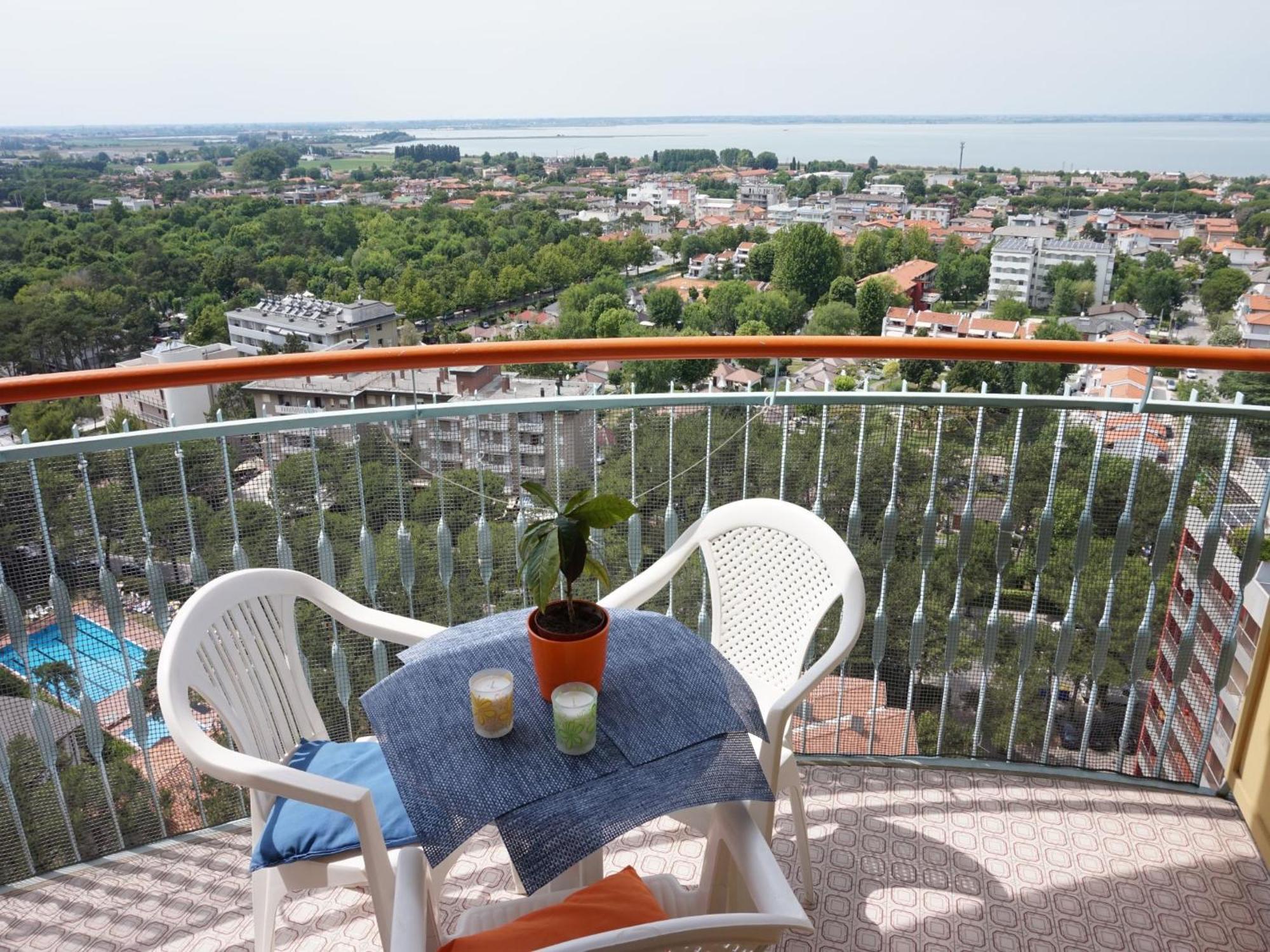 Appartamenti La Torre Lignano Sabbiadoro Eksteriør bilde